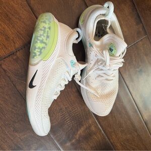 Nike JoyRide Running Shoes